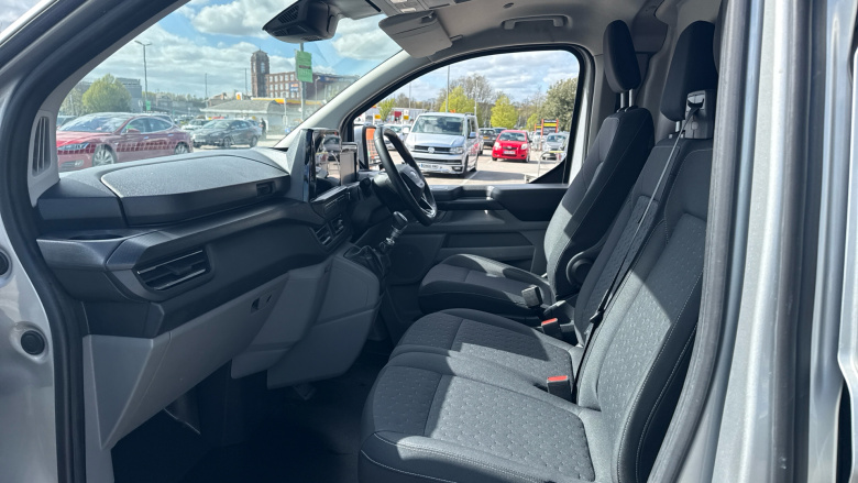 Ford Transit Custom 300 L1 Diesel Fwd 2.0 EcoBlue 136ps H1 Van Limited